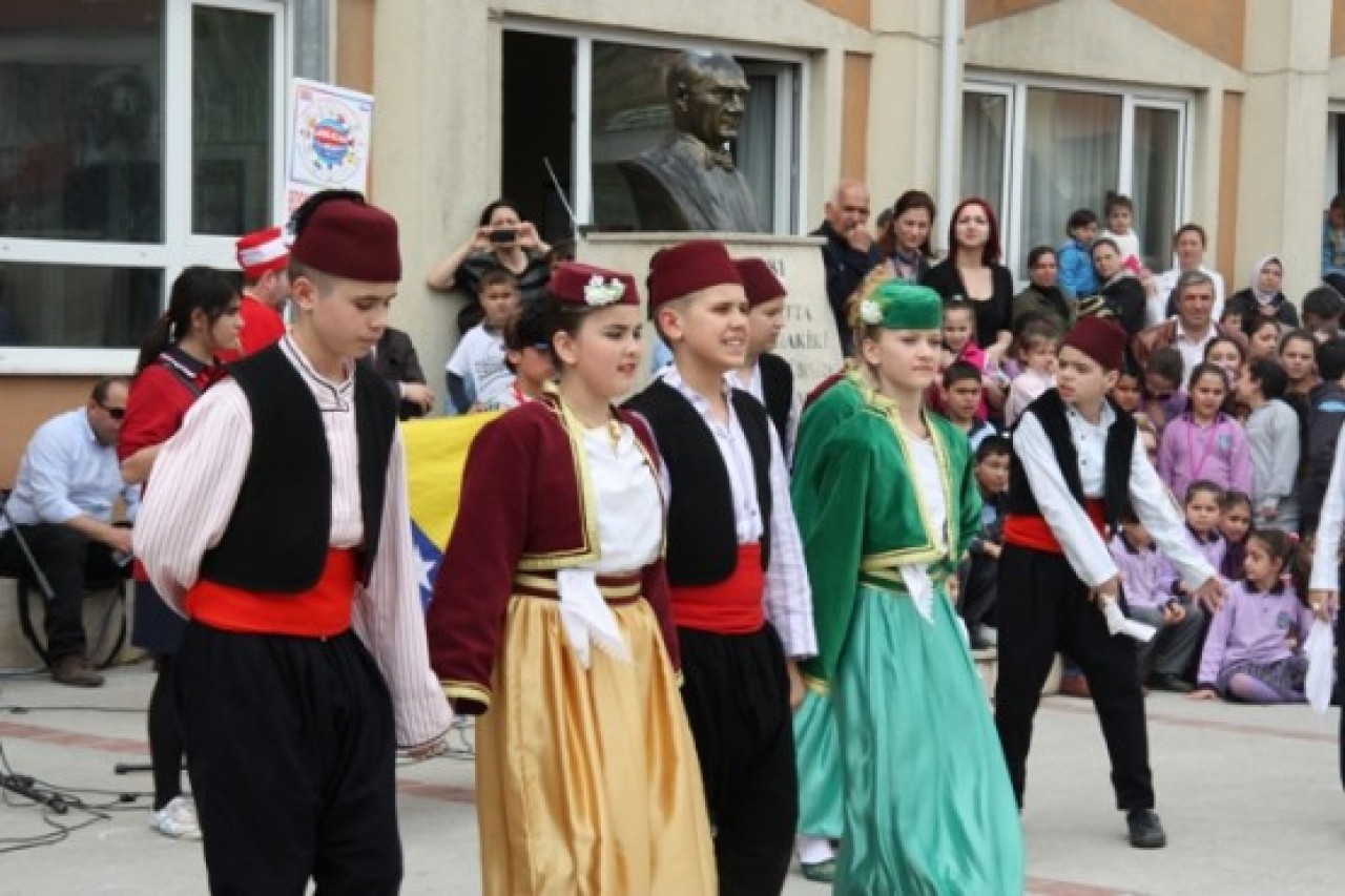 Gökcan Koleji Uluslararası Ç.H.Oyunları festivali 2