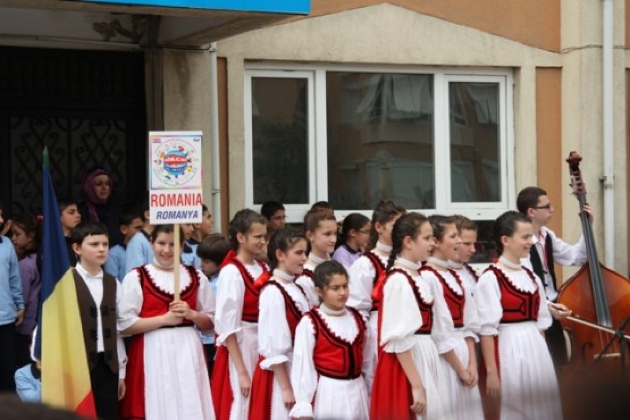 Gökcan Koleji Uluslararası Ç.H.Oyunları festivali 5