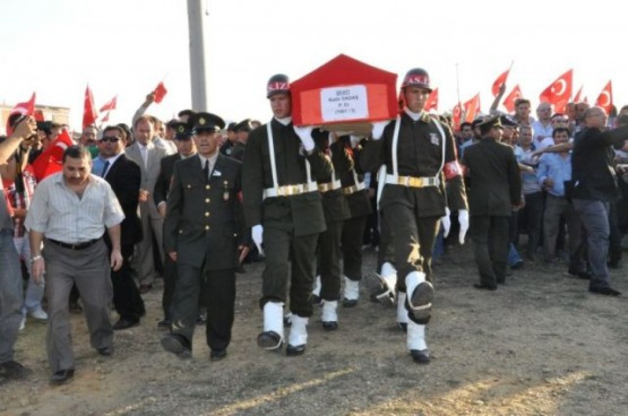 Şehit Asker Kadir Dadaş Son Yolculuğuna Uğurlandı 8