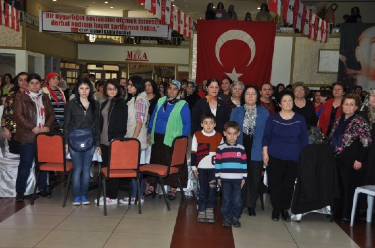 CHP’li kadınlardan anlamlı yemek 13