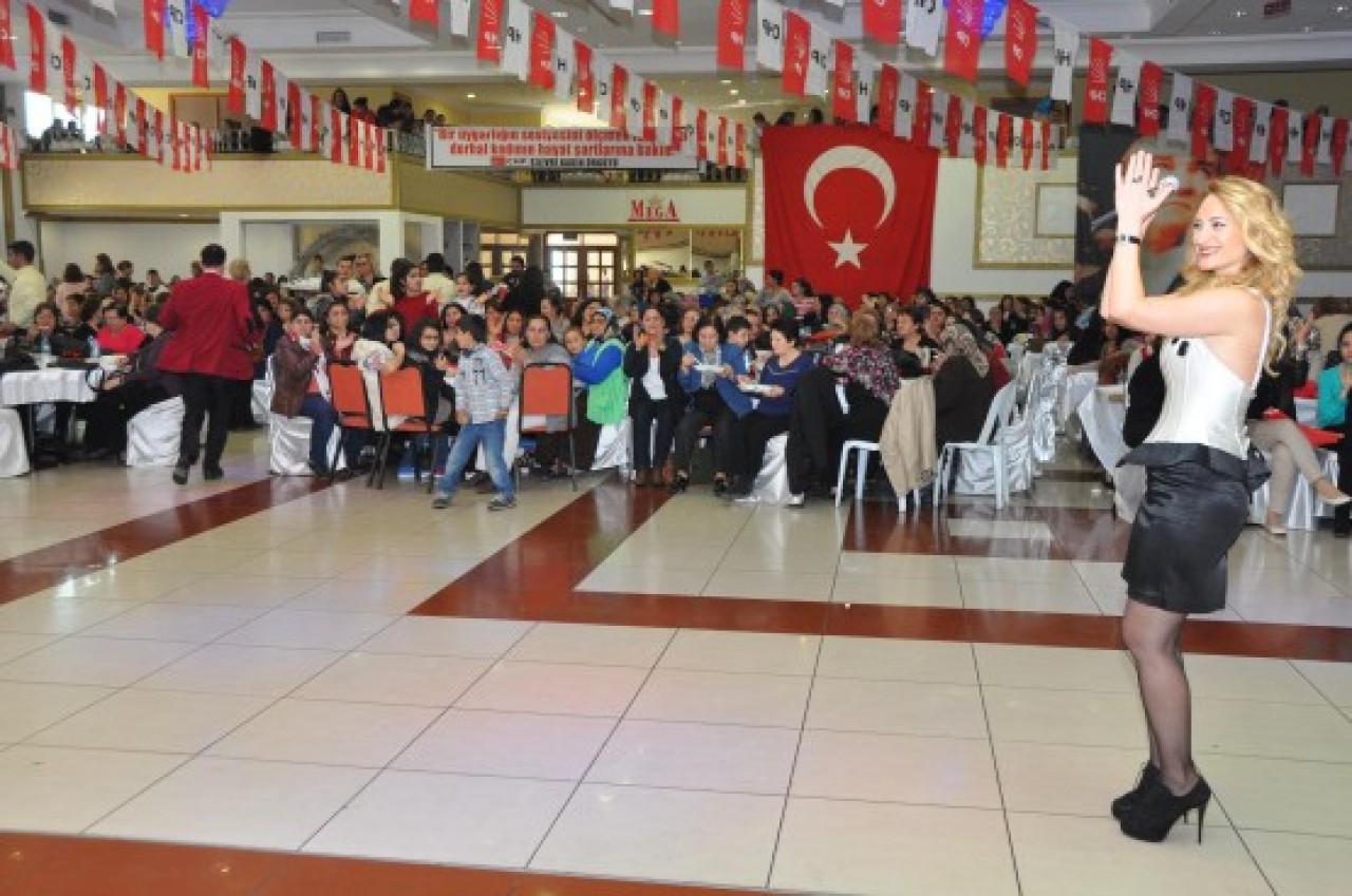 CHP’li kadınlardan anlamlı yemek 4