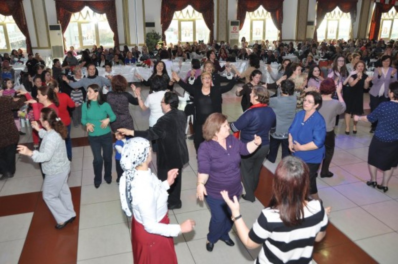 CHP’li kadınlardan anlamlı yemek 6