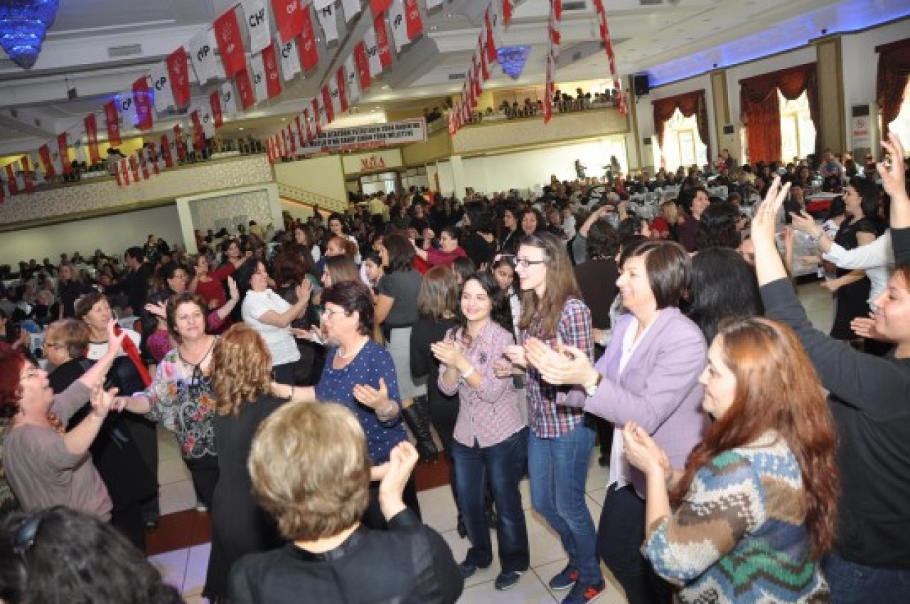 CHP’li kadınlardan anlamlı yemek 8