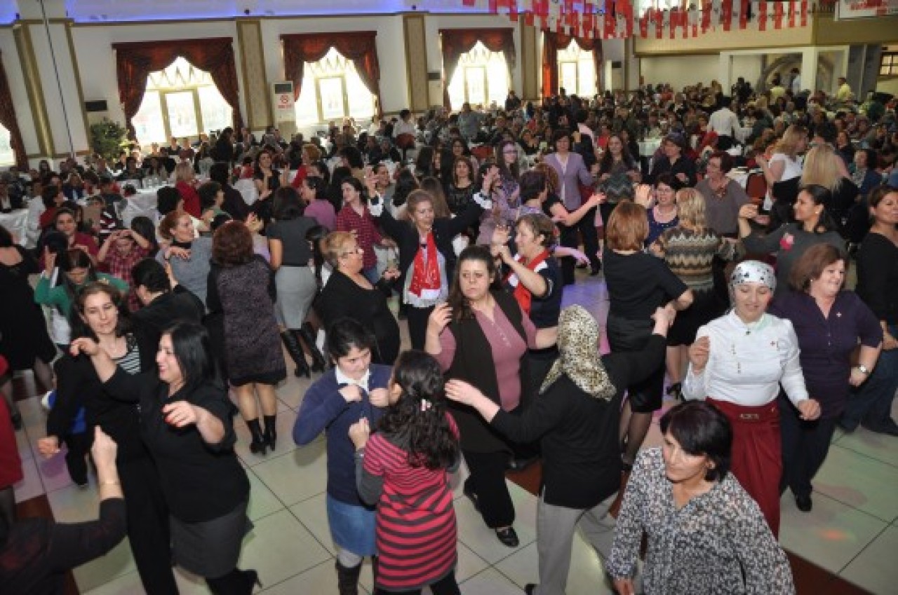 CHP’li kadınlardan anlamlı yemek 9