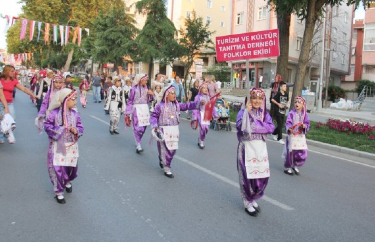 52. Yoğurt Festivali Kortejle Başladı 15