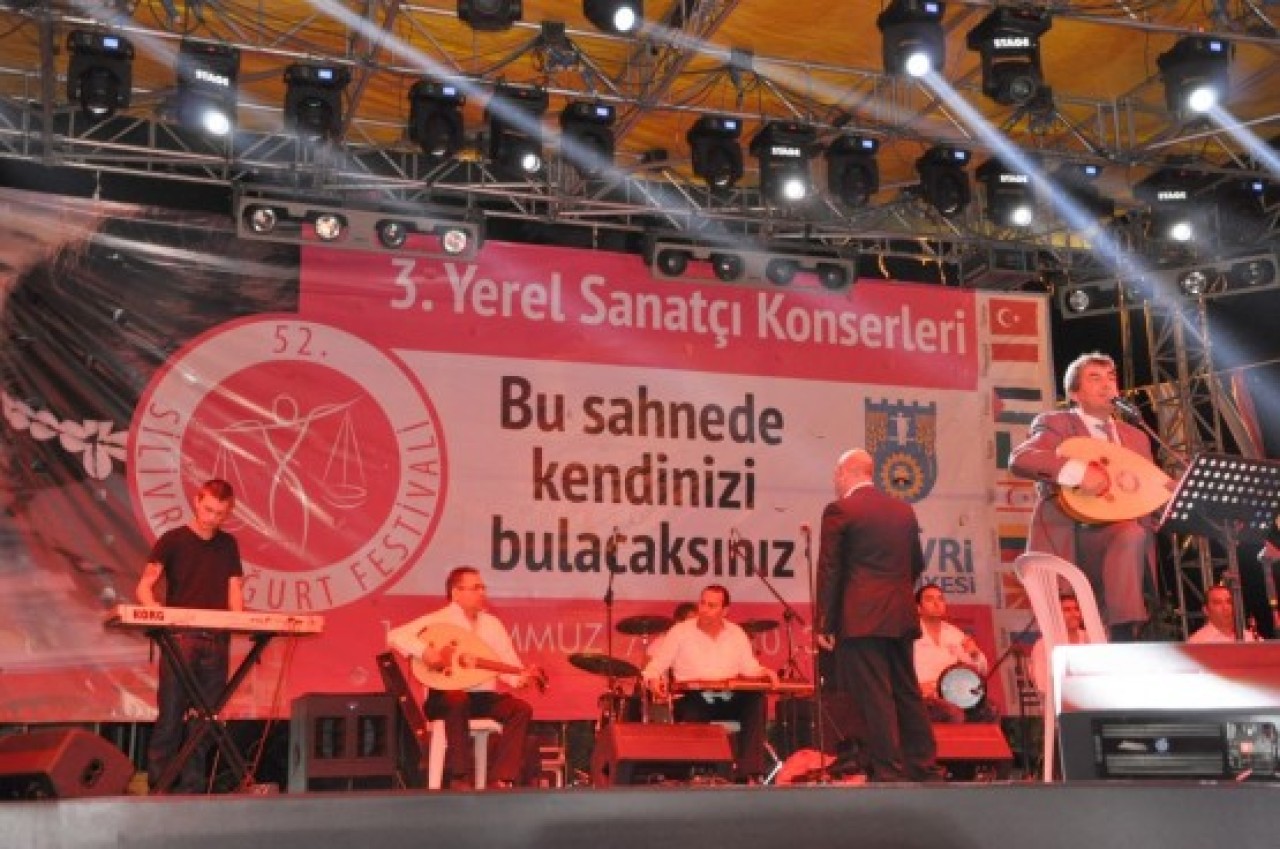 Festival coşkusu yerel seslerle devam ediyor 16