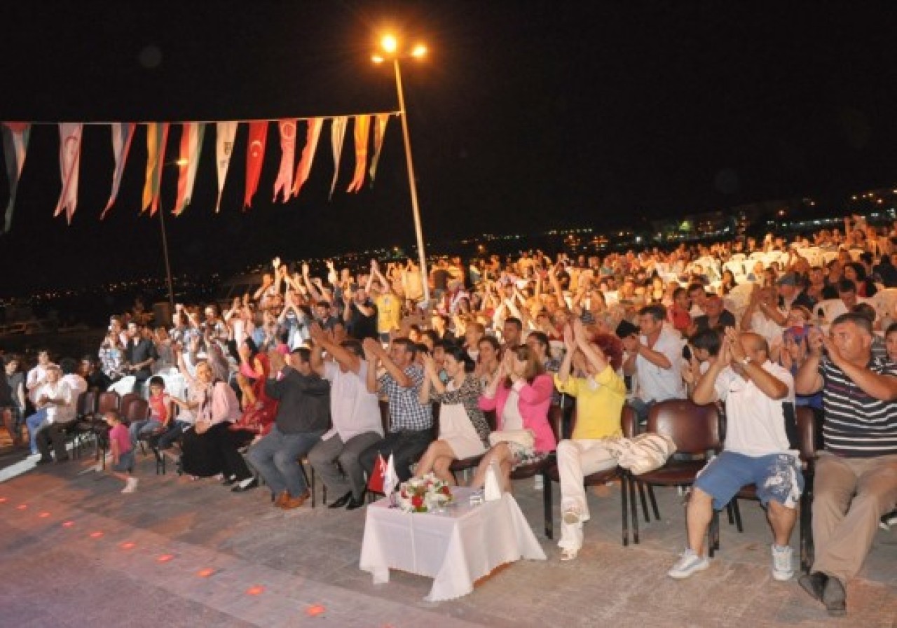 Festival coşkusu yerel seslerle devam ediyor 26