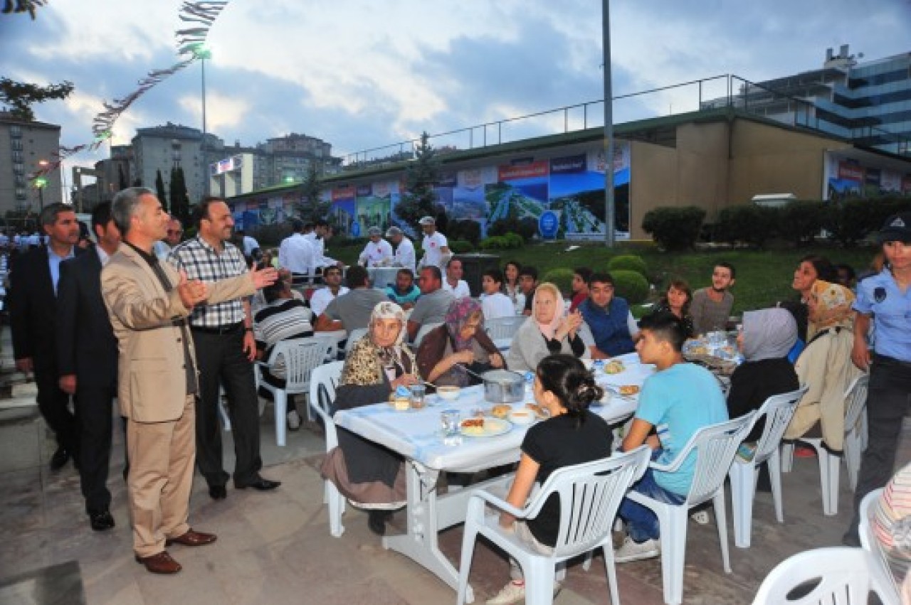 “Ramazan Beylikdüzü’nde yaşanır” 9