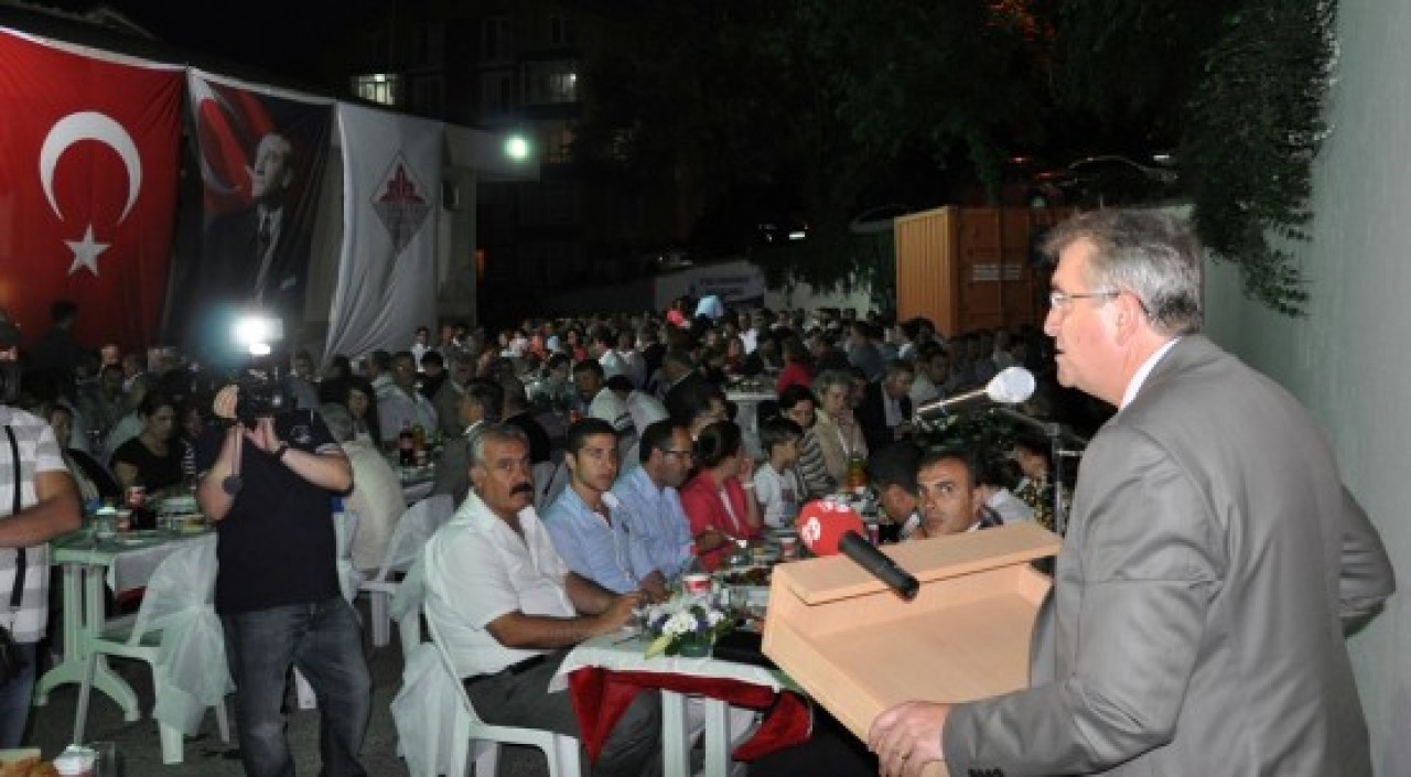 ÇATALCA BELEDİYESİ’NDEN GELENEKSEL İFTAR 16