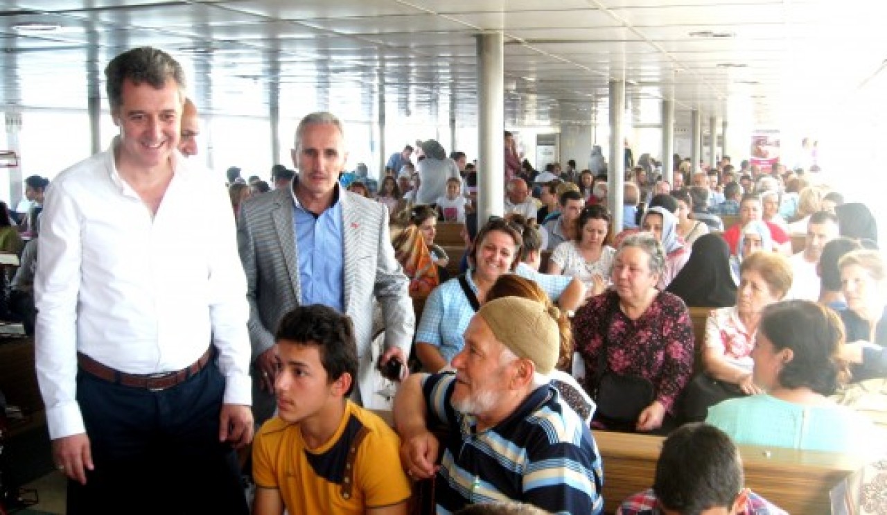 Erol’dan Boğaz Turu ve Geleneksel İftar.. 10