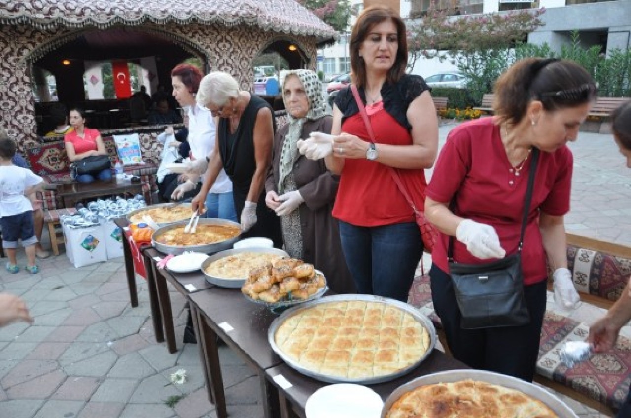 14. ERGUVAN FESTİVALİNDE ETKİNLİKLER SÜRÜYOR 8