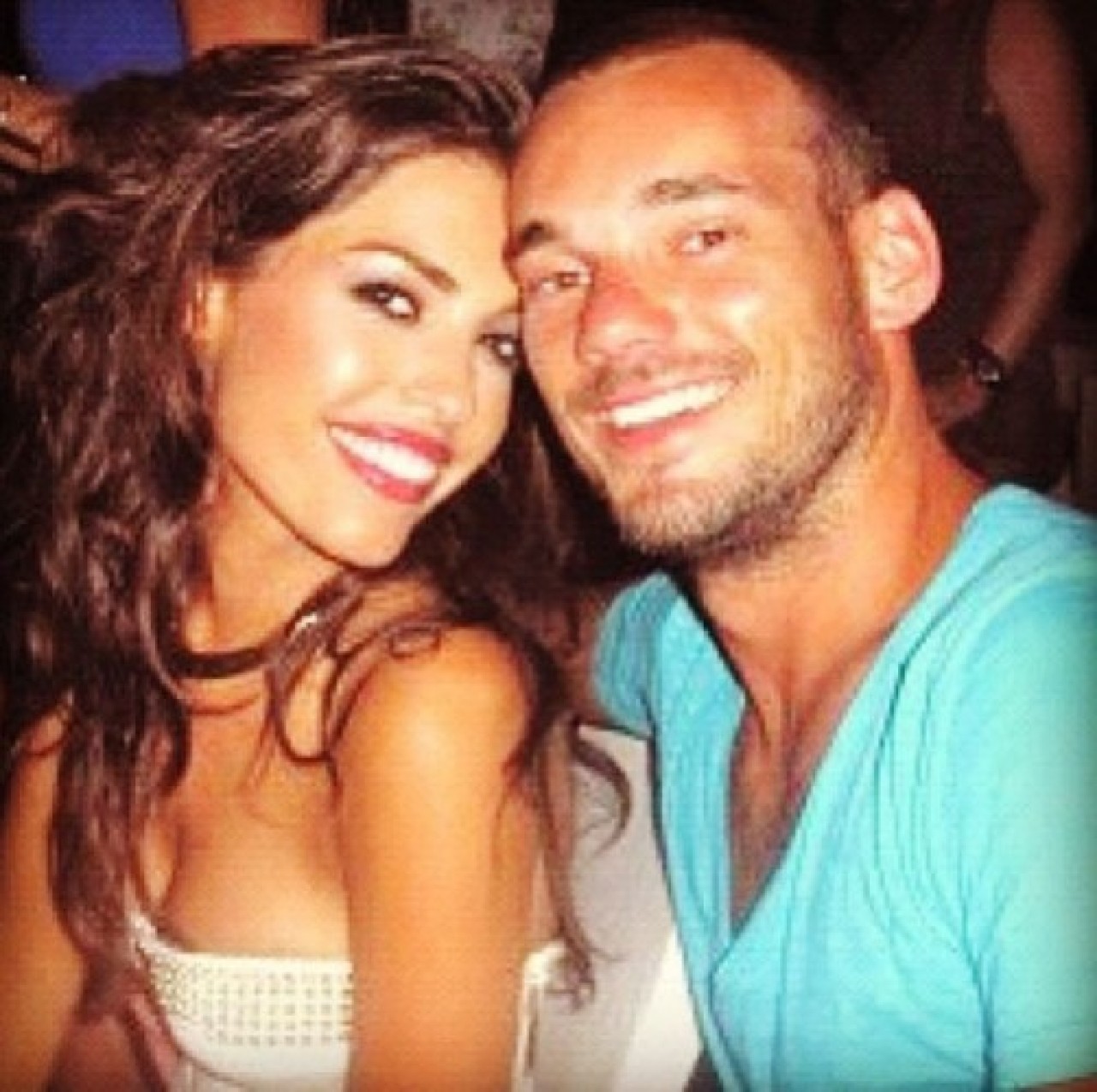 Yolanthe, Sneijder'e böyle destek verdi! 6