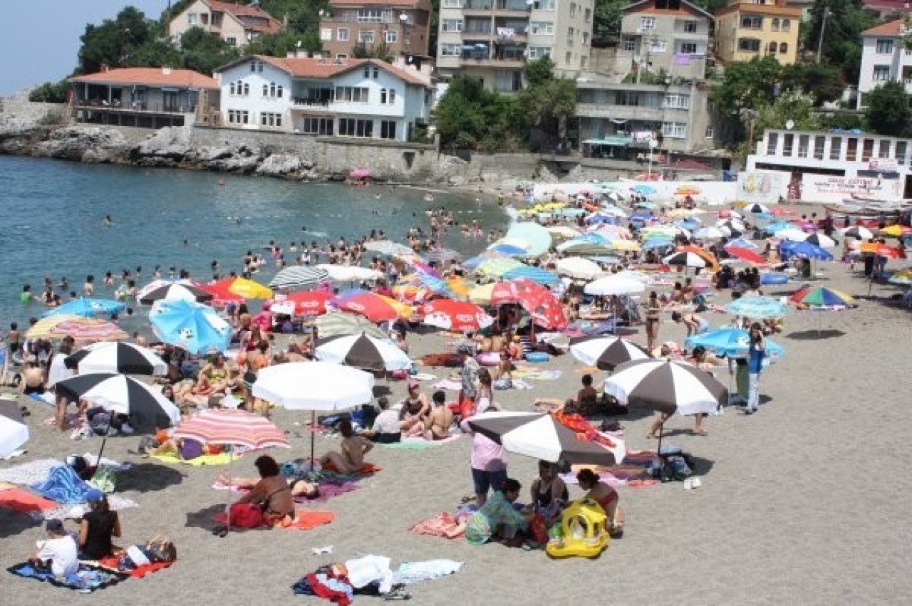 Ramazan Bayramında sahiller doldu taştı 17