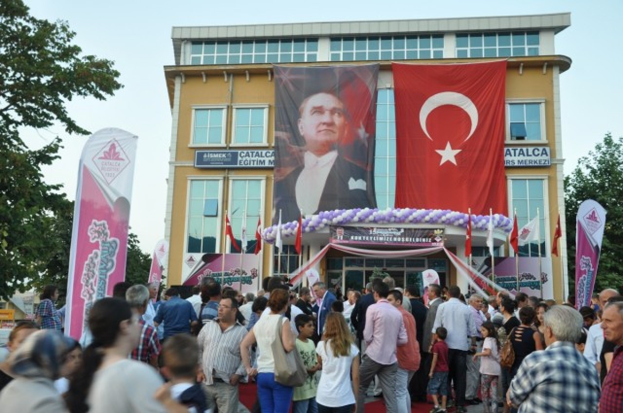 ERGUVAN FESTİVALİ MUHTEŞEM BAŞLADI 17