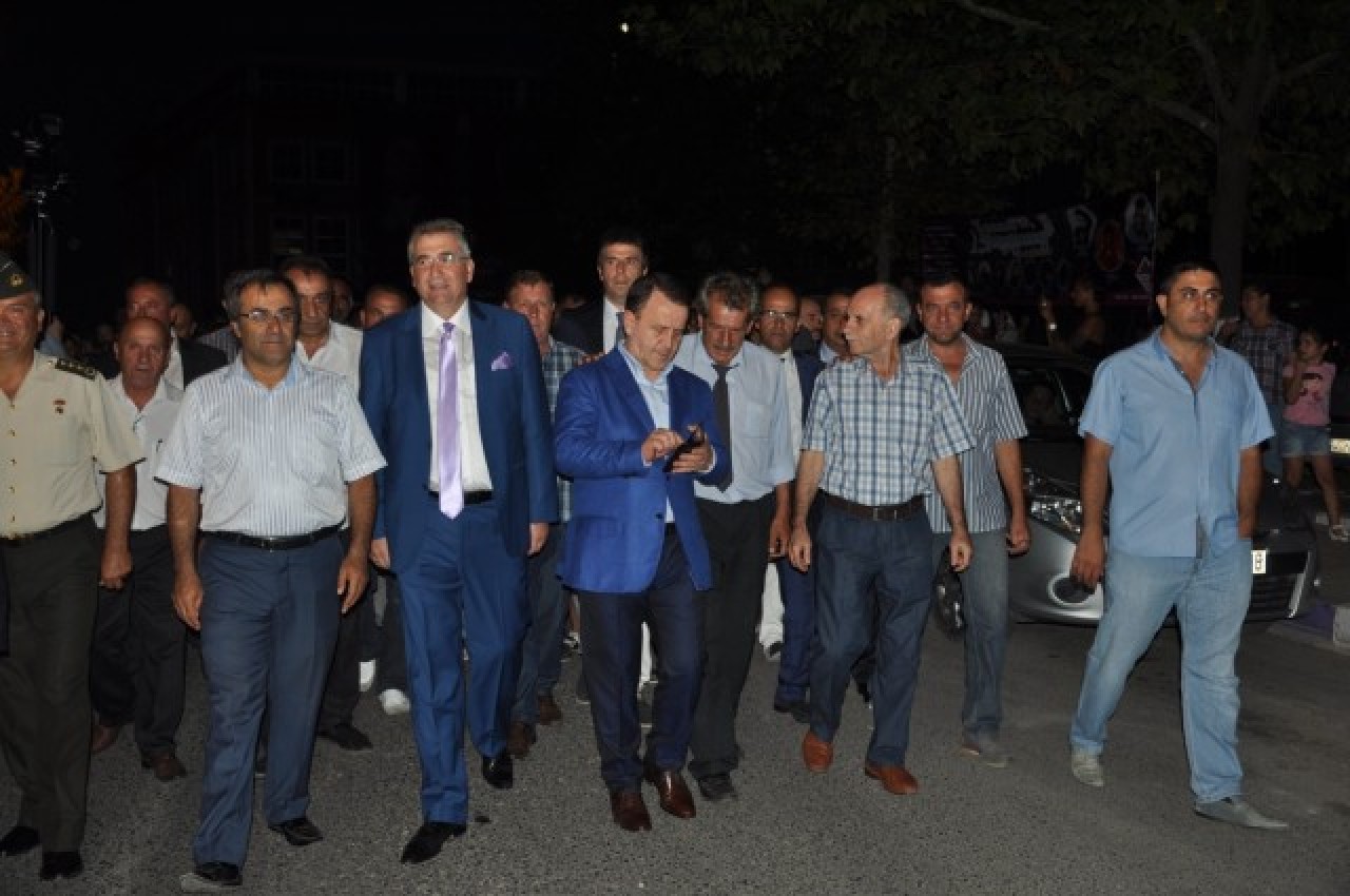 ERGUVAN FESTİVALİ MUHTEŞEM BAŞLADI 25