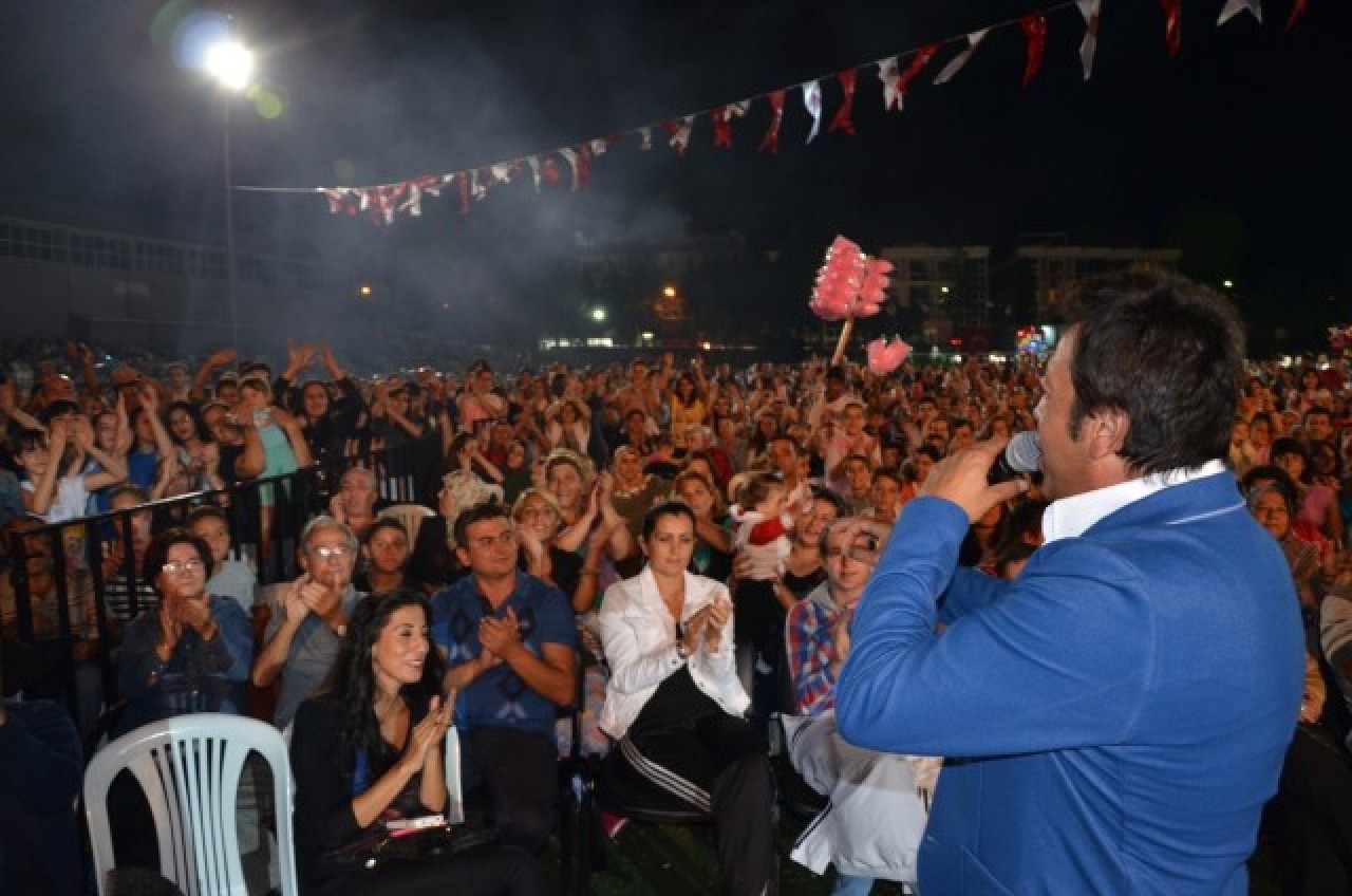 FESTİVALİN FİNAL GECESİNDE COŞKU VARDI, EĞLENCE VARDI 12