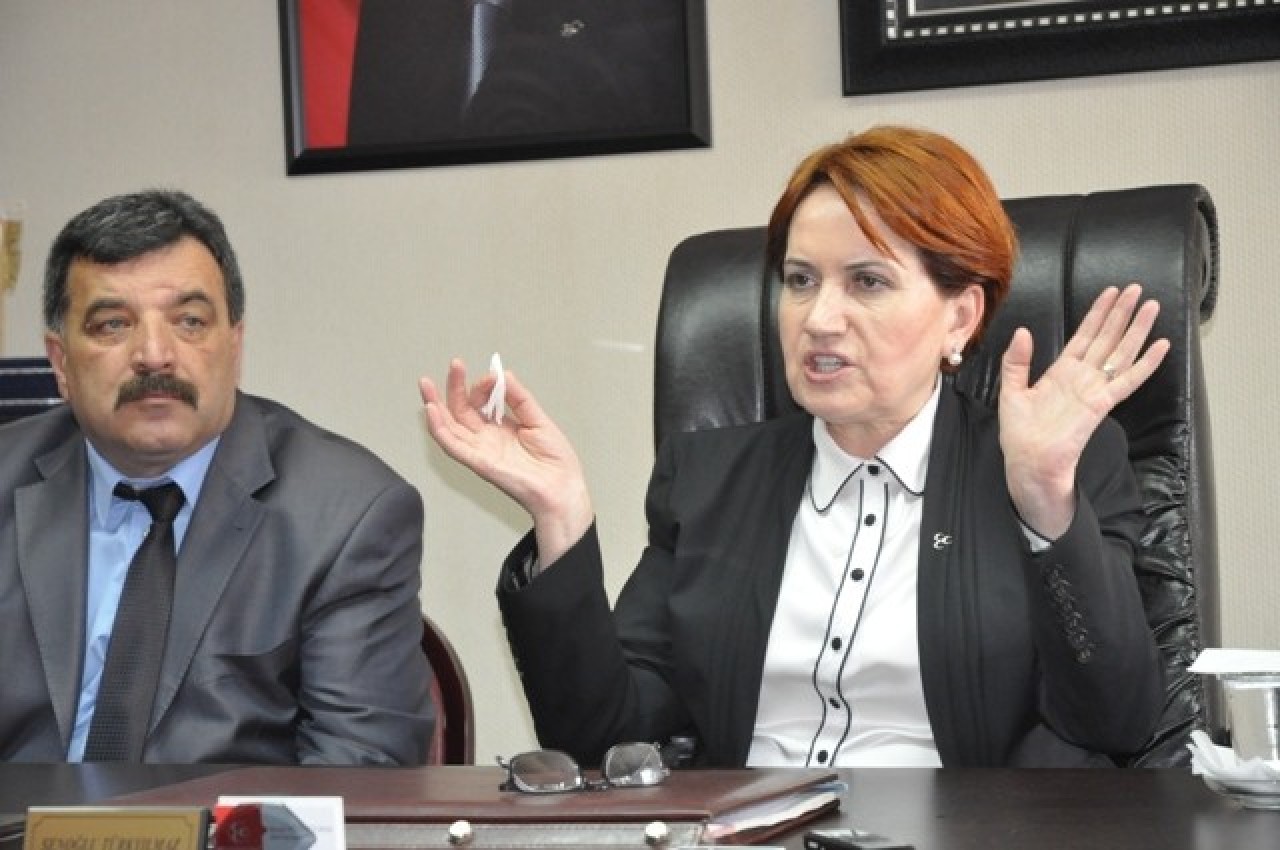 SİLİVRİLİLER AKŞENER’İ BAĞRINA BASTI 1