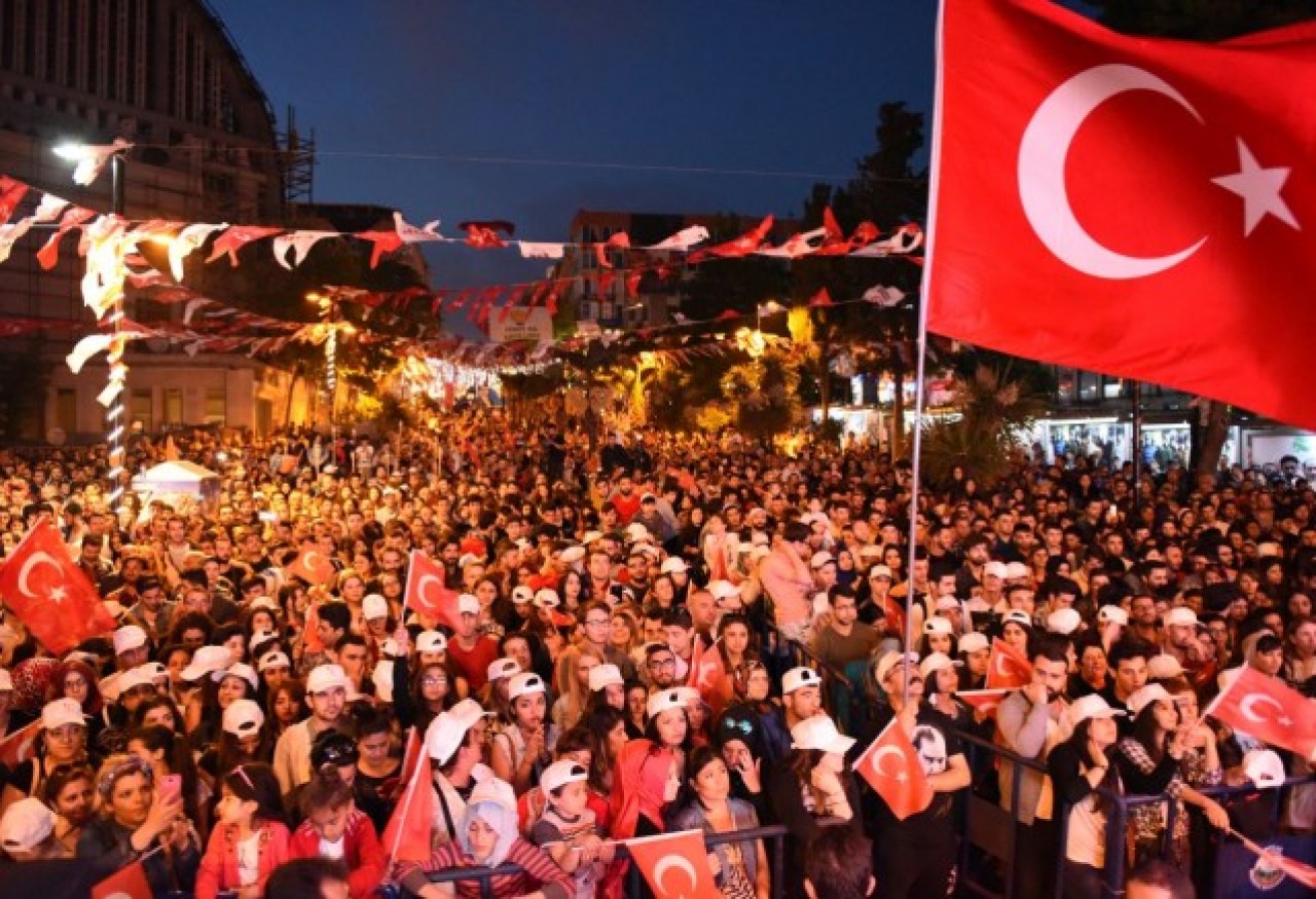 Avcılar Belediyesinden Muhteşem Gençlik Şöleni 11