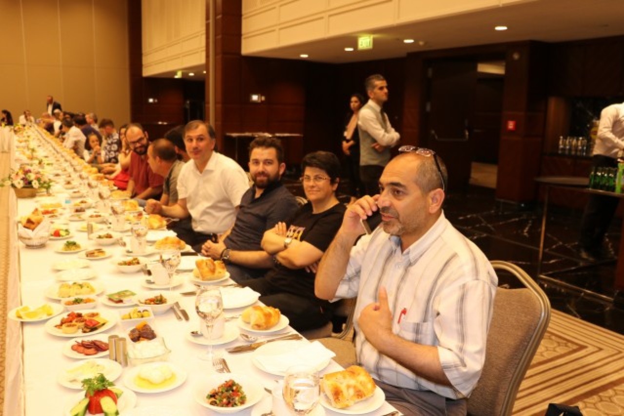 İYGAD iftarda buluştu 22