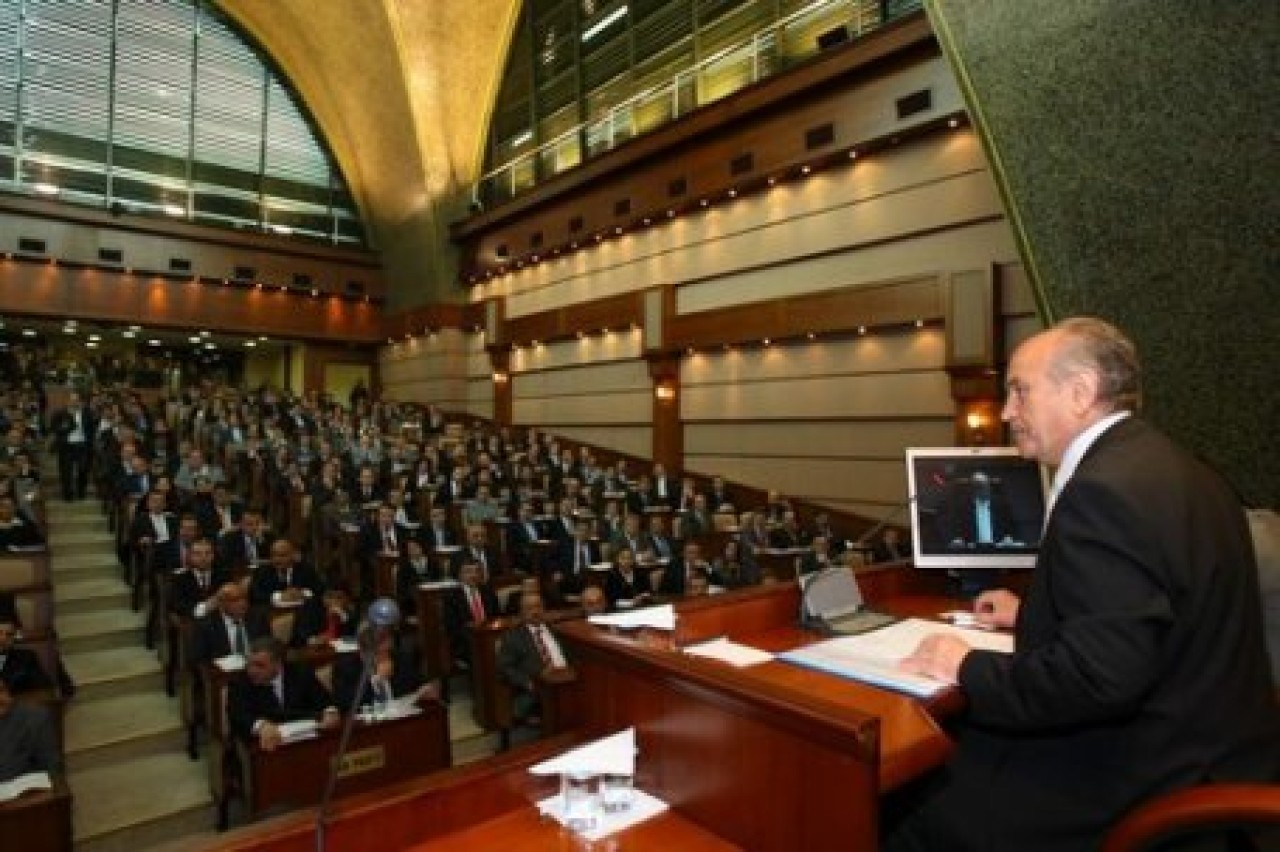 İlçe belediyelerine imar şoku!