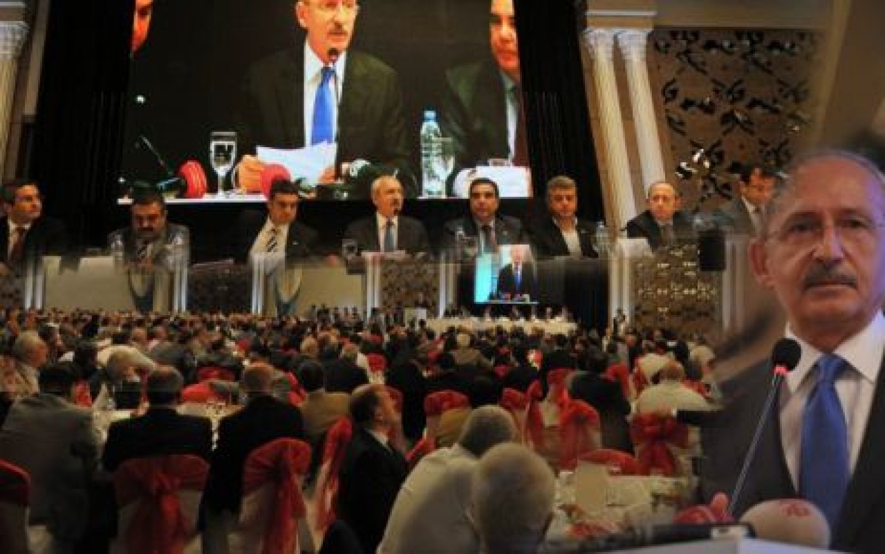 Kılıçdaroğlu, Beylikdüzü'nde iş adamları ile buluştu