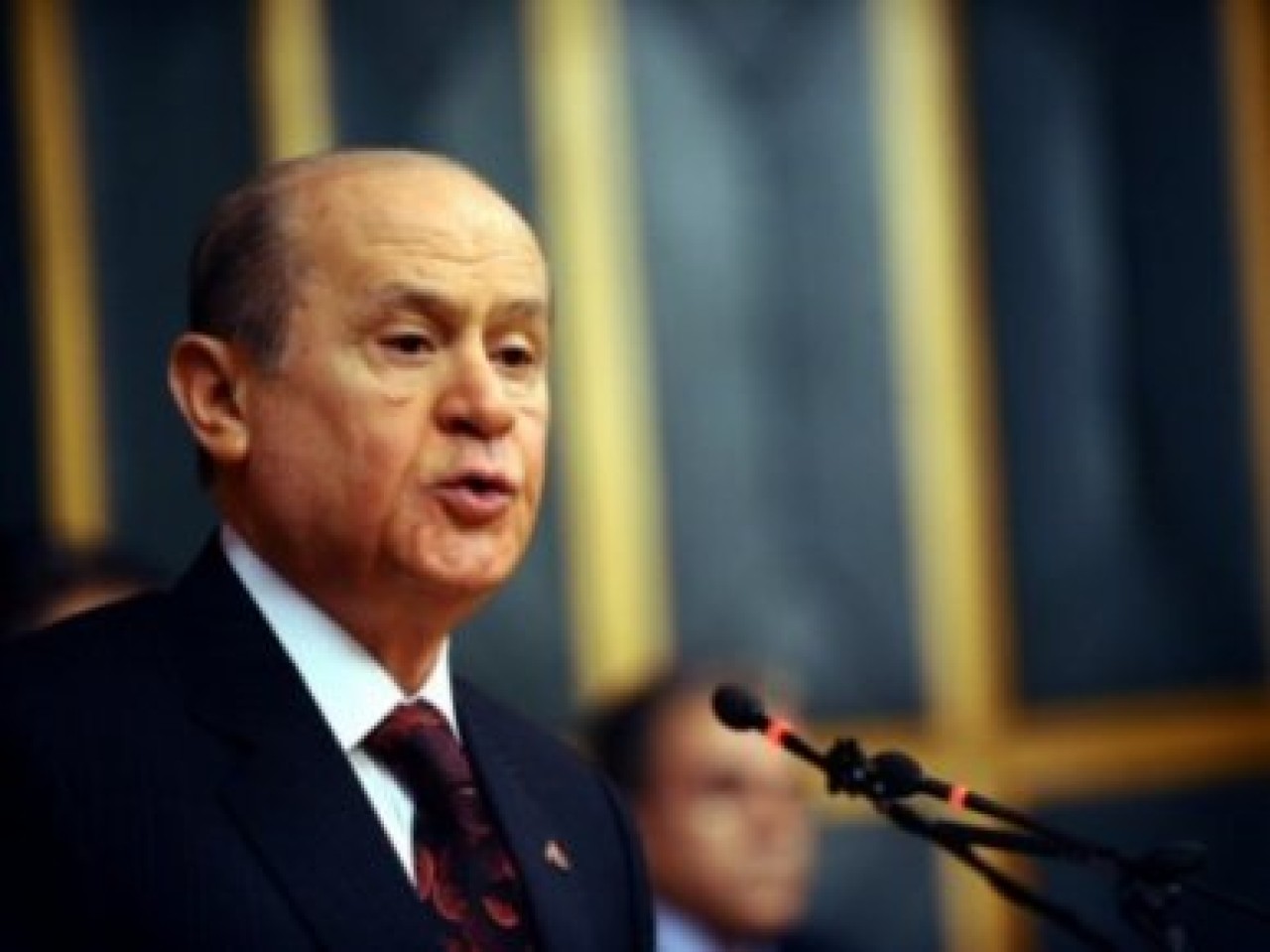 Bahçeli'den AKP'ye uyarı