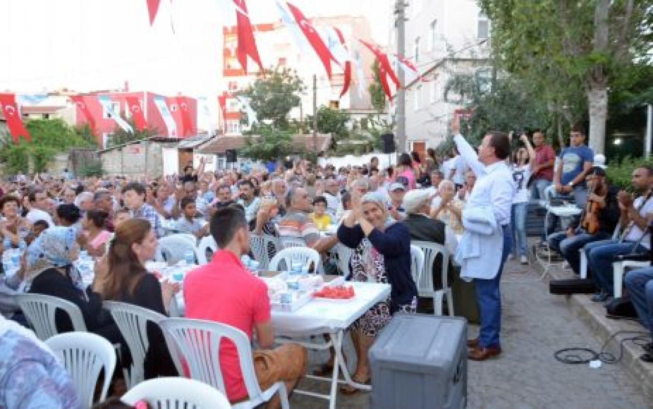 FATİH MAHALLESİ’NDE İFTAR SOFRALARI KURULDU