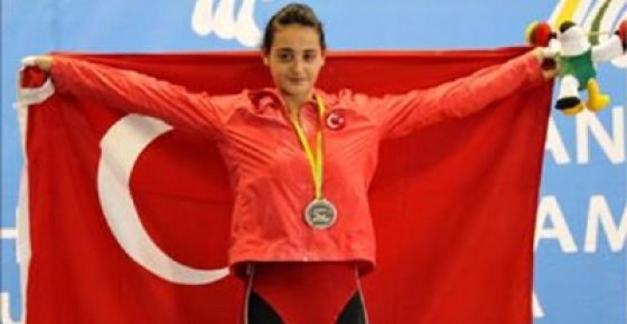 Yasemin Halterde Avrupa İkincisi Oldu