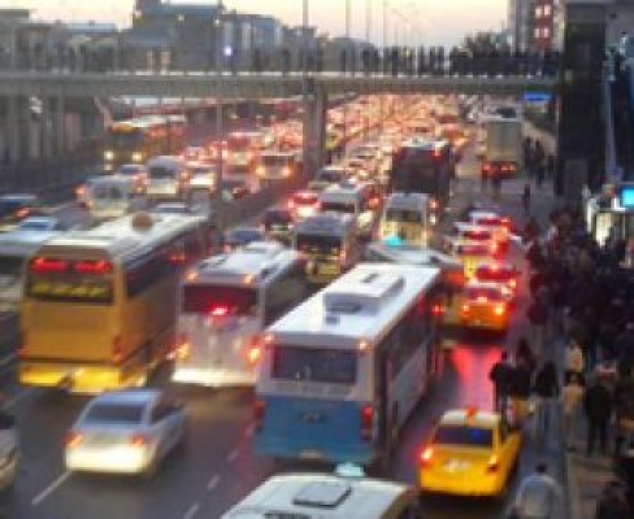 Trafik kabusu kaldığı yerden