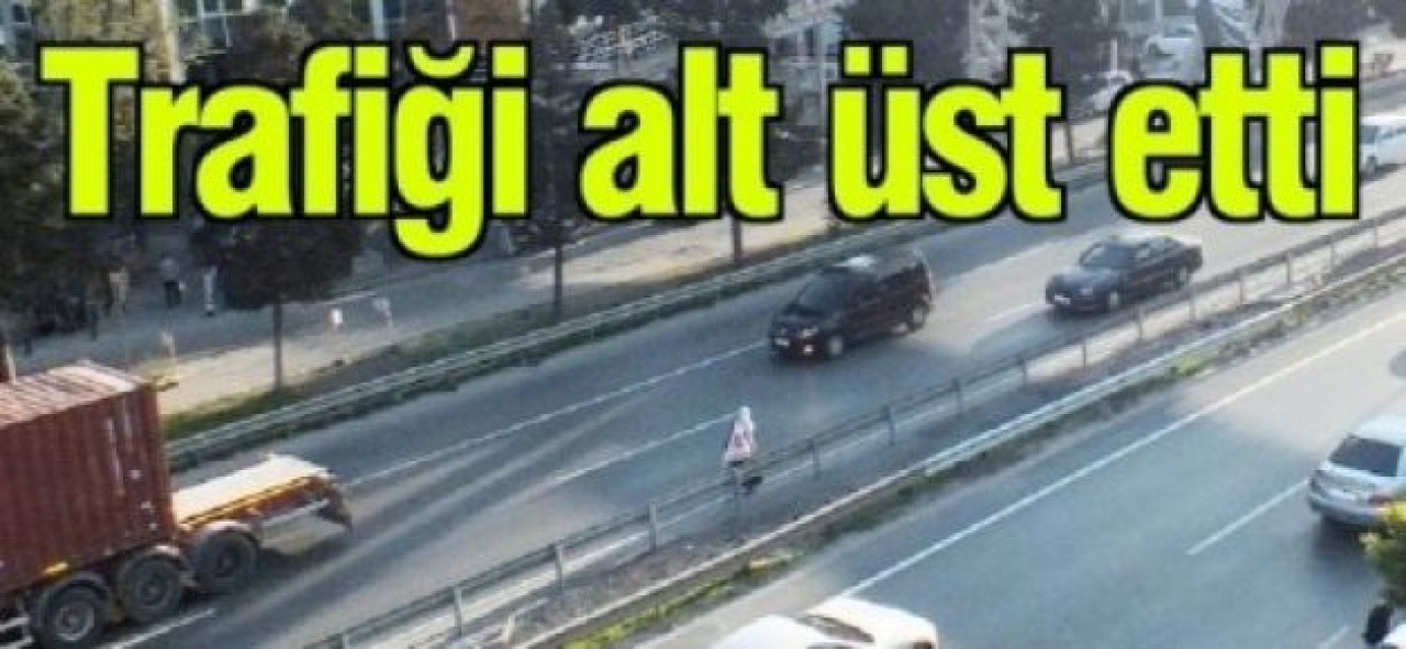 Üst geçit de var, alt geçit de var ama...