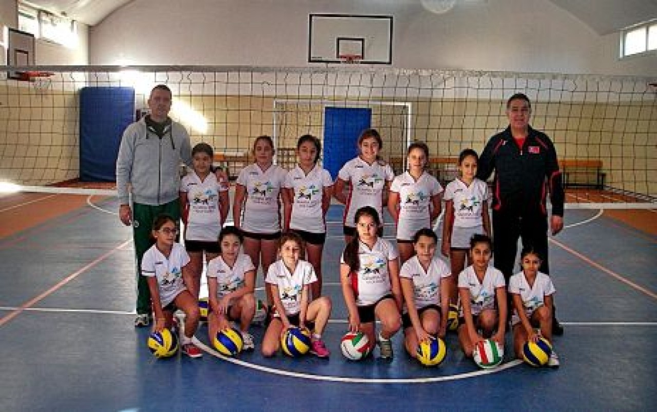 Büyükçekmece’de voleybol atağı