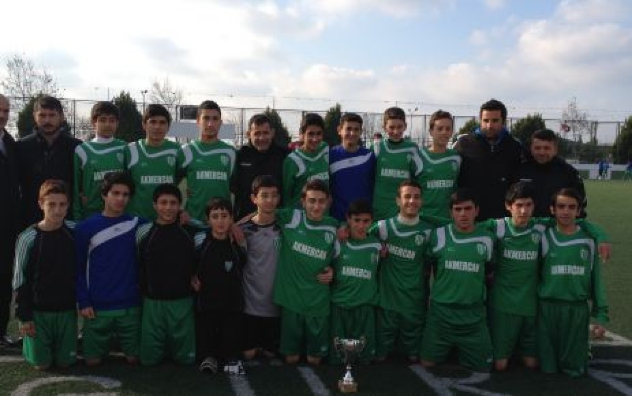 Gürpınarspor U17 lig şampiyonu