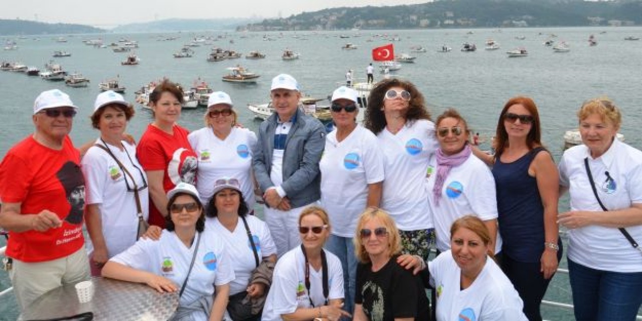 Akgün'den boğaz eylemine destek