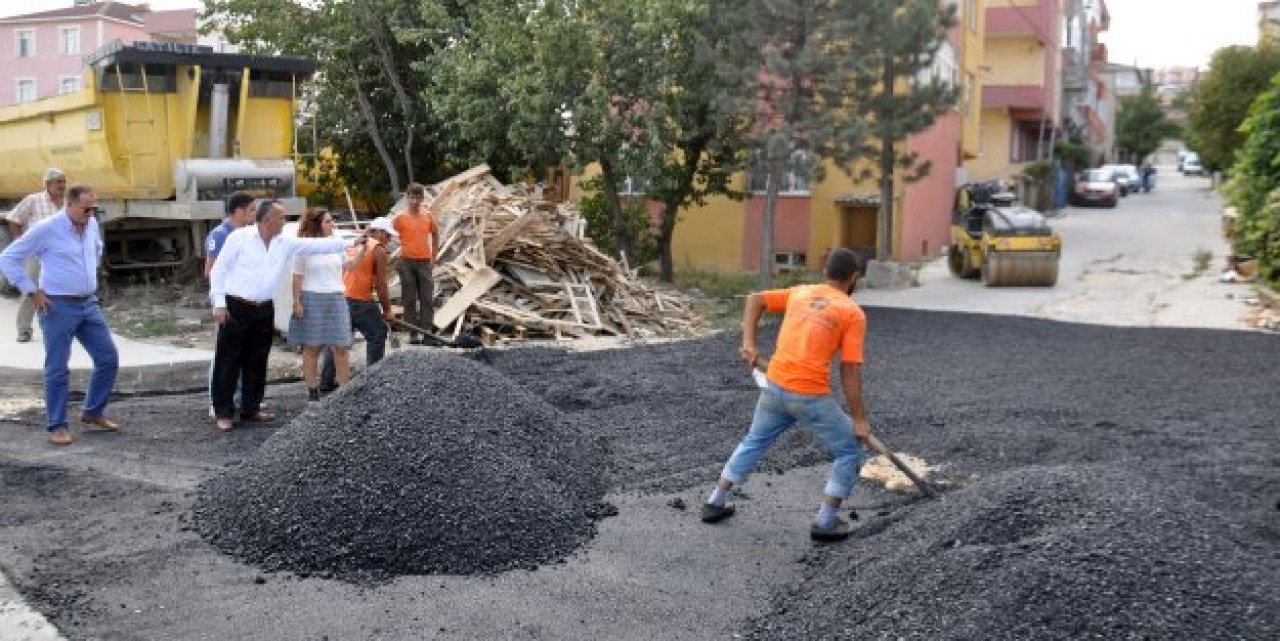 Büyükçekmece Belediyesi’nden asfalt seferberliği