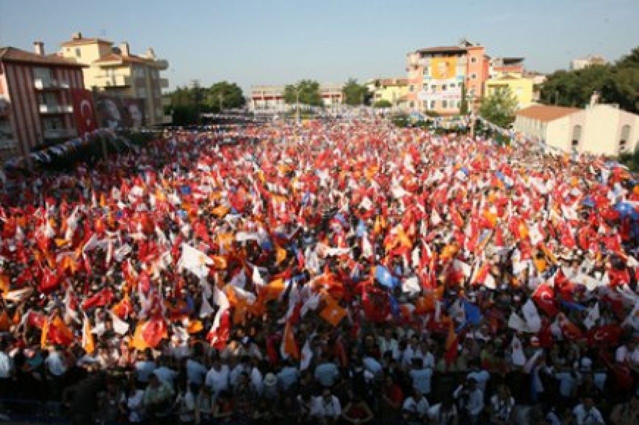 'AKP zaferi başkanlık sistemi getirir'