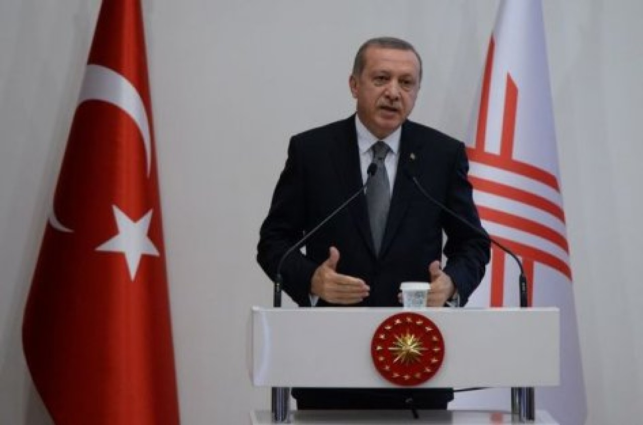 Erdoğan: “Elinde molotof değil kitap olan öğrenciler istiyoruz“