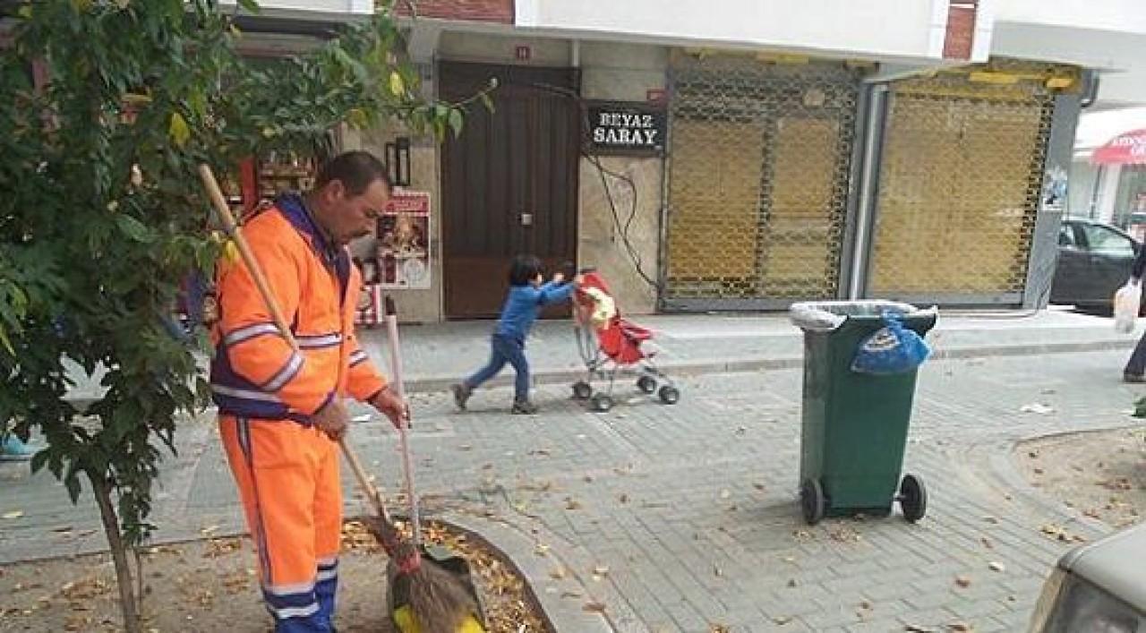 Avcılarda gündem yine çöp ihalesi