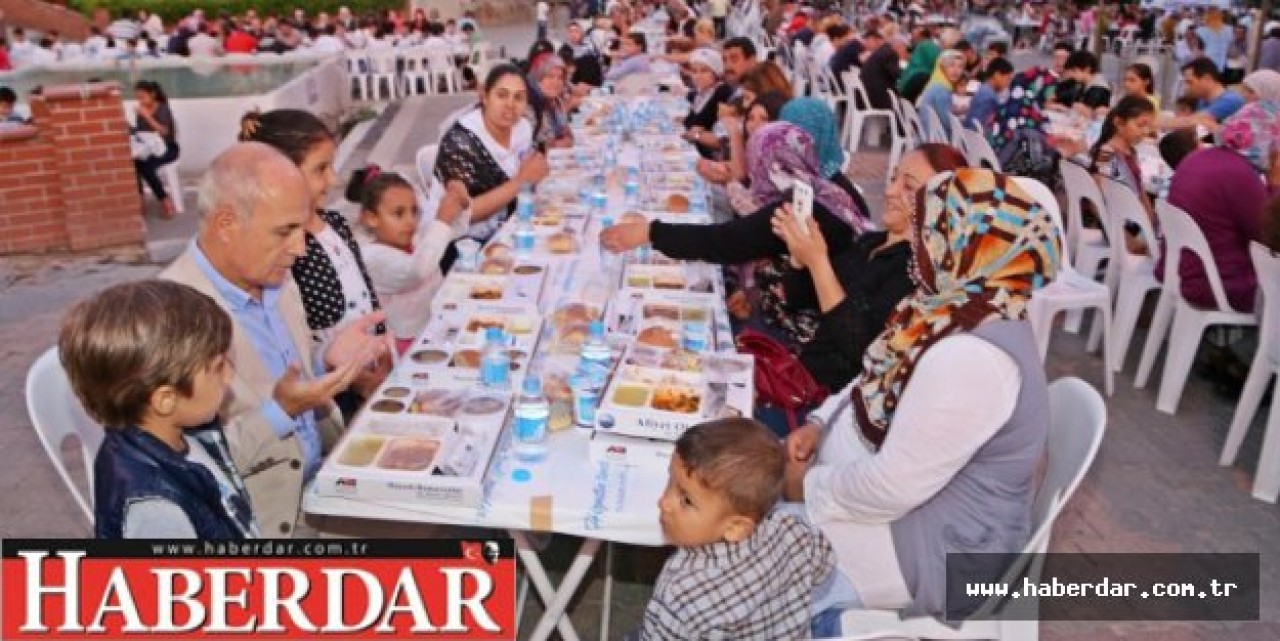 Akgün orucunu Kamilobada açtı