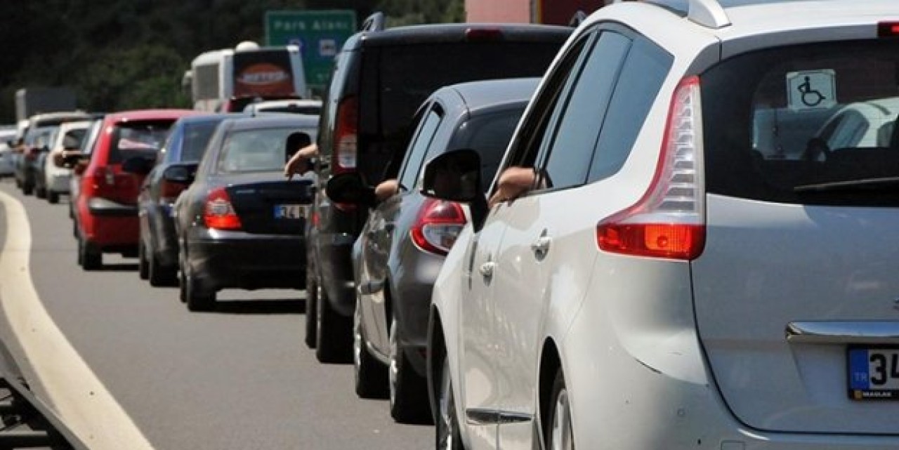 İstanbulda trafik felç oldu