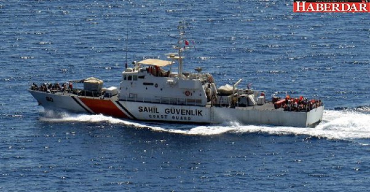 Çanakkale&#39;de tekne battı: 14 ölü