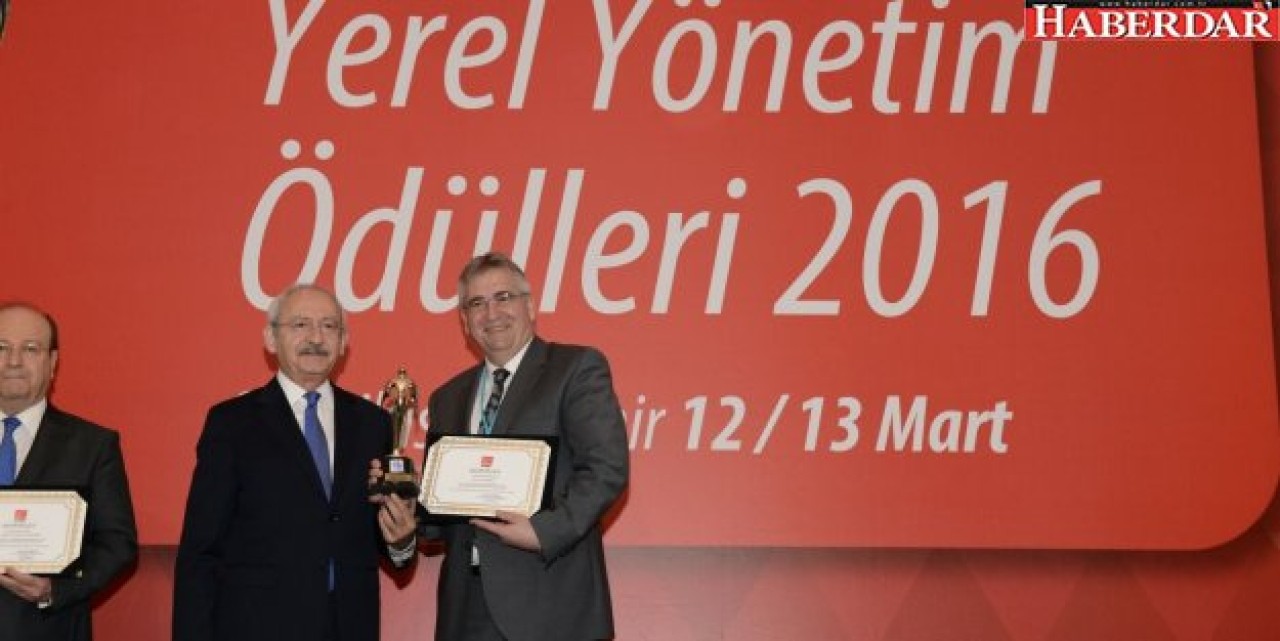 Çatalca Belediyesi, SODEM Yerel Yönetimler Ödülünü Aldı