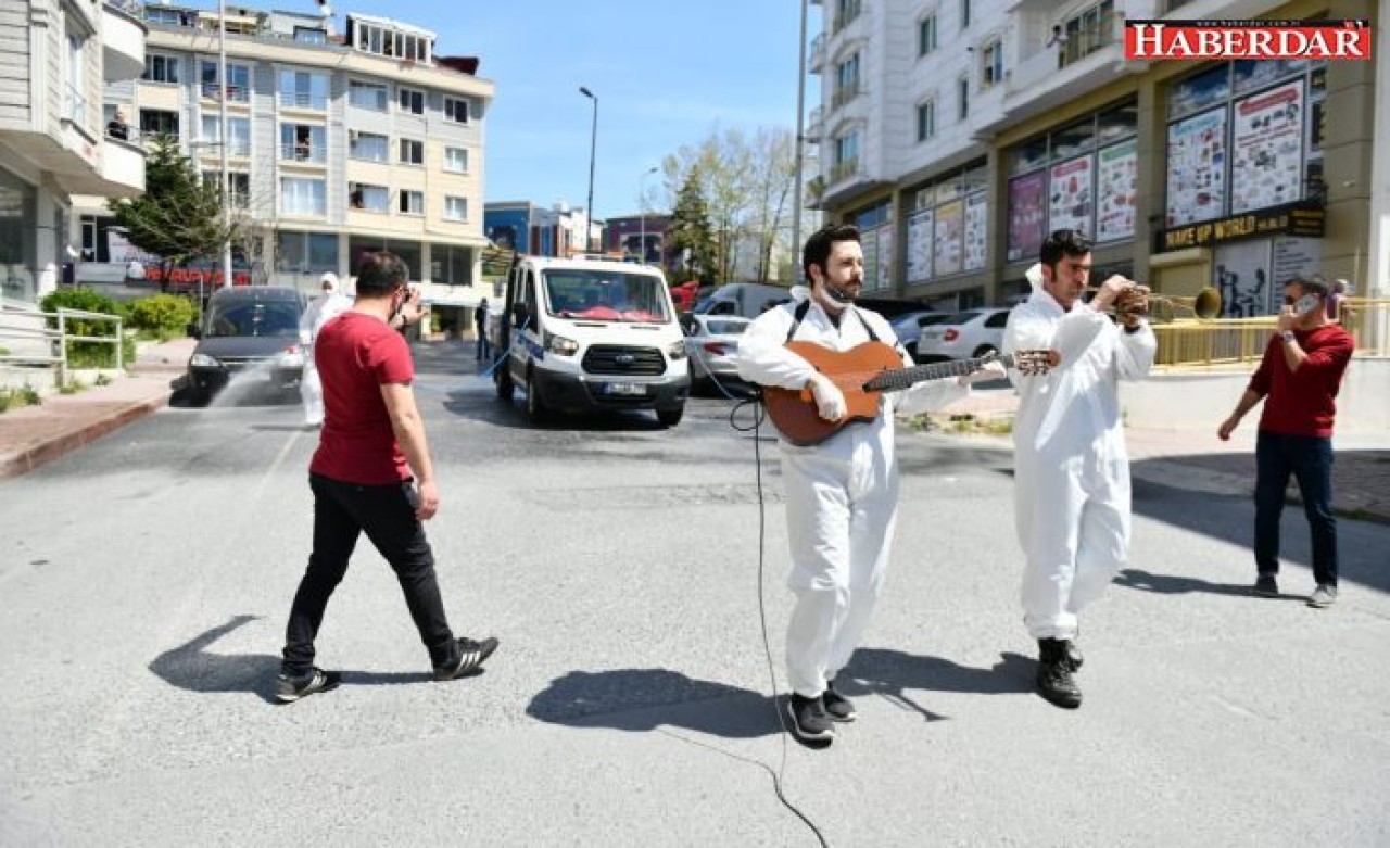 ESENYURT BELEDİYESİ EKİPLERİ HEM ÇALDI HEM SÖYLEDİ HEM DE DEZENFEKTE ÇALIŞMASI YAPTI