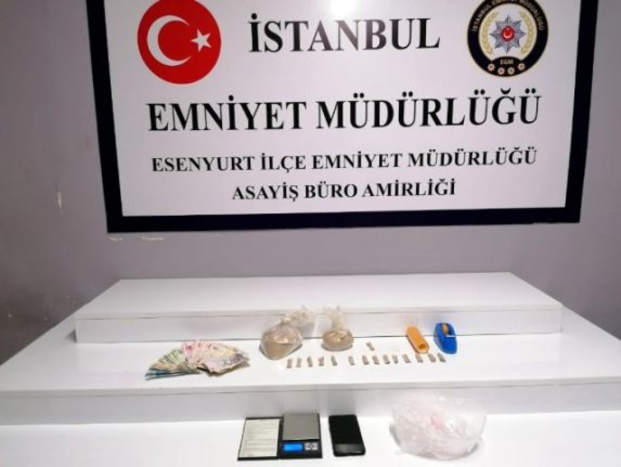 Esenyurtta uyuşturucu operasyonu: 2 kişi tutuklandı