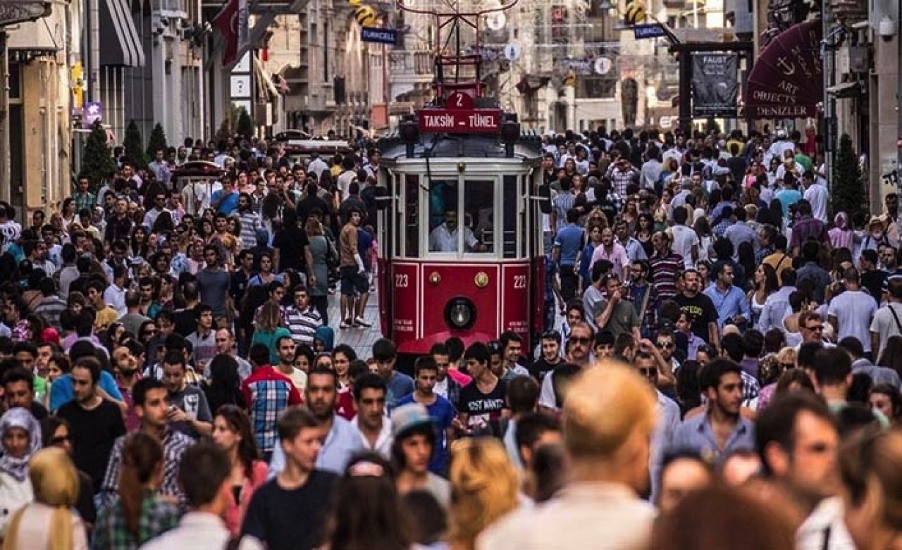 İstanbul&#39;da turizme büyük darbe: Yabancı turist sayısı yüzde 66 geriledi