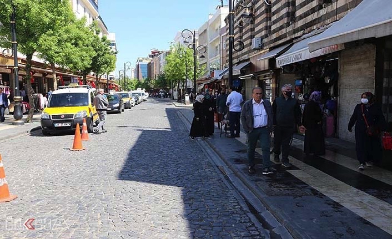 Sokağa çıkma kısıtlamasına uymayan binlerce kişiye işlem yapıldı