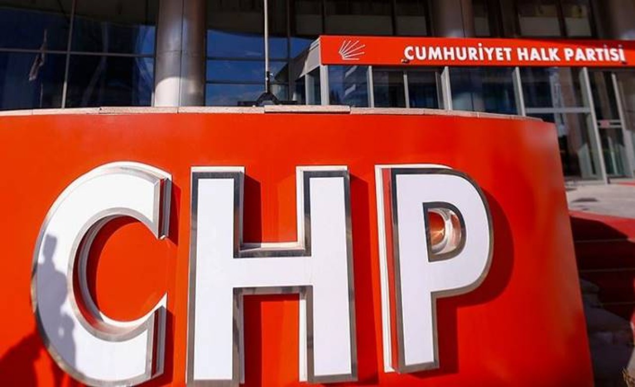 CHP MYK tarafından Ahmet Kanat başkanlığında geçici yönetim atandı