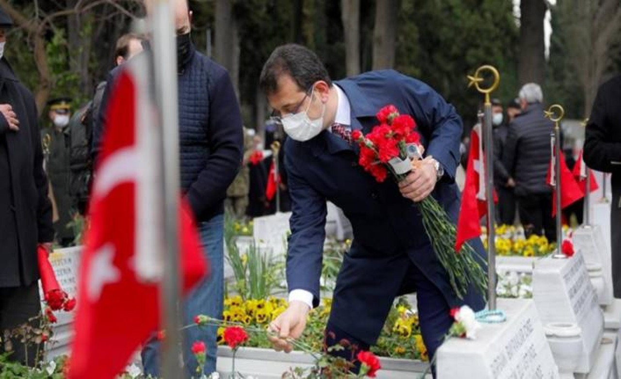 Çanakkale Şehitleri Edirnekapı Şehitliğinde anıldı