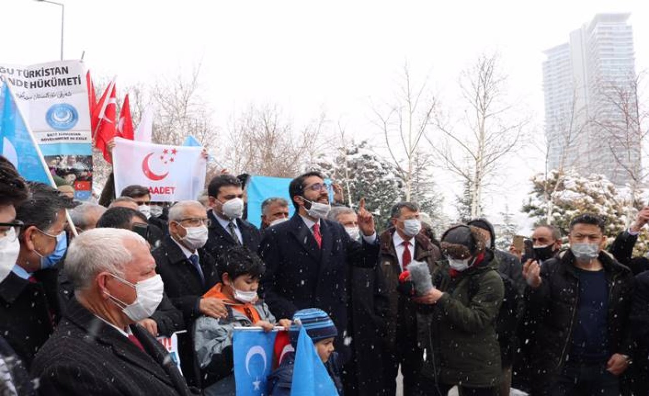 Çin Dışişleri Bakanı Türkiye ziyaretine büyük tepki