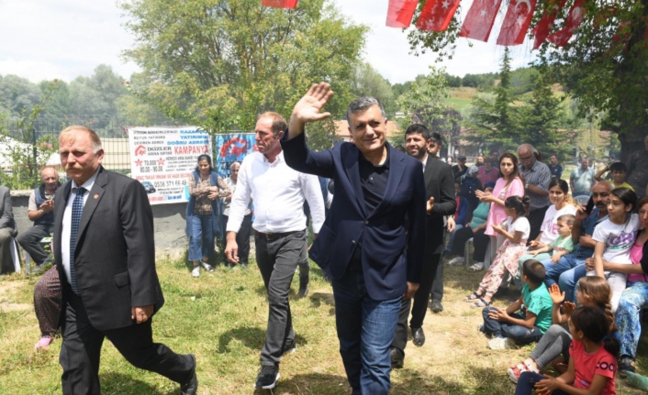 Esenyurt Belediye Başkanı Kemal Deniz Bozkurt, Tokat ve Ordu’da vatandaşlarla bir araya geldi.