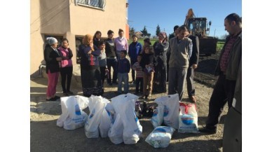 Akgün, Suriyelilere de yardım elini uzattı